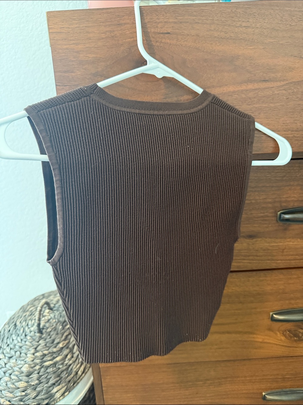 Babaton Chocolate Ribbed Sleeveless Knit Top - Picture 2 of 4